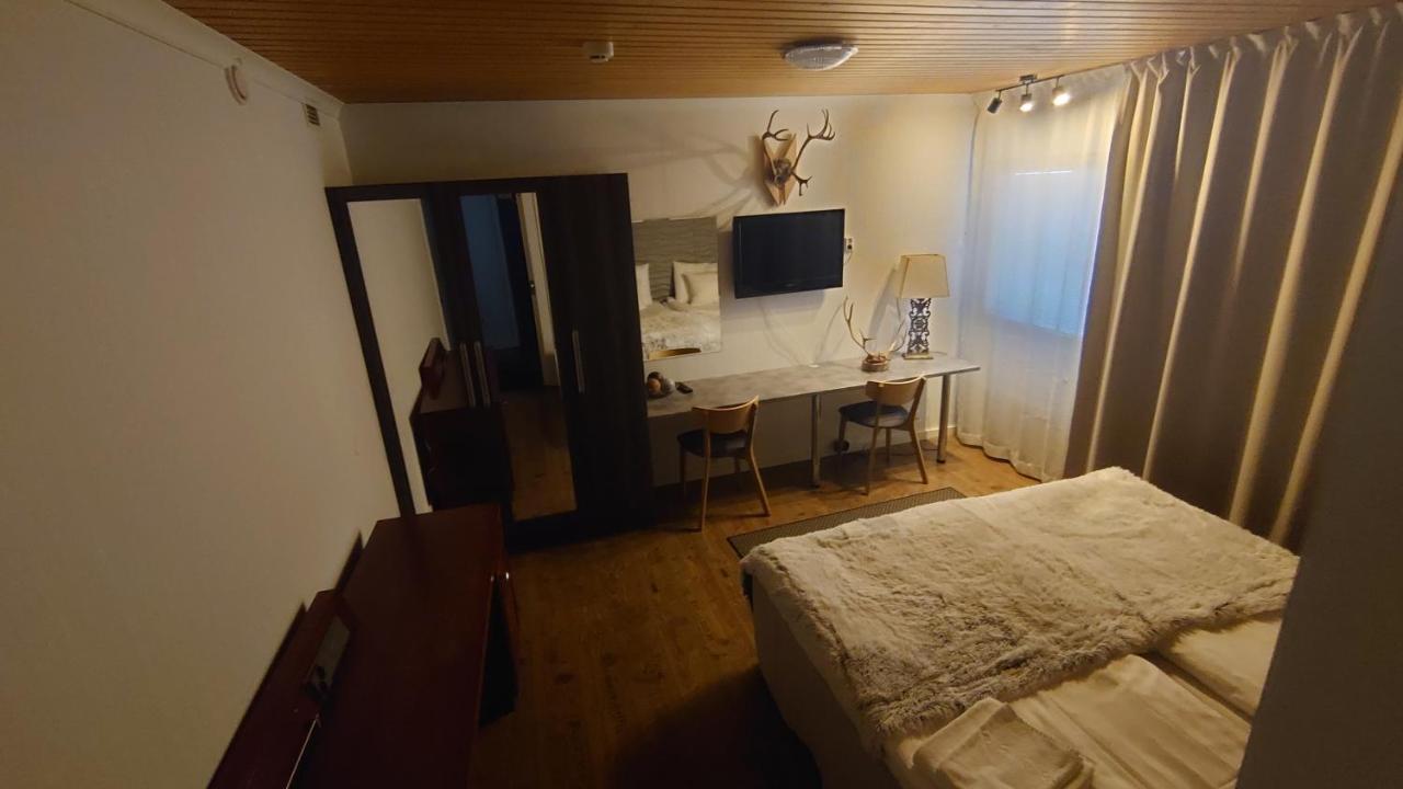 Hotel Guossi Karigasniemi Exteriör bild